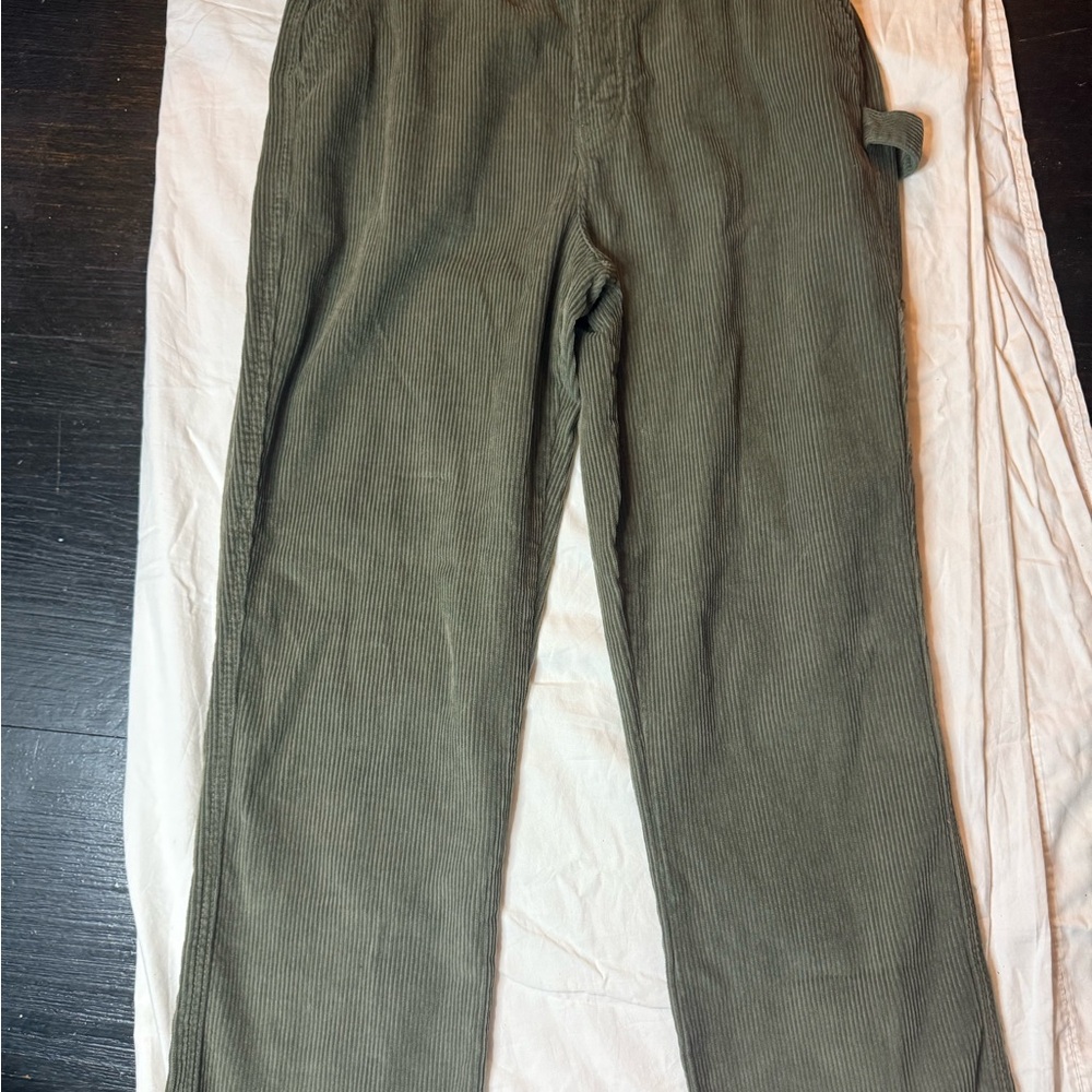 Women's Forest Green Corduroy pants size 7 100%‎ cotton stylish chic comfy warm